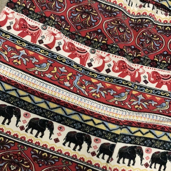 legging with elephants - Picture 2 of 4